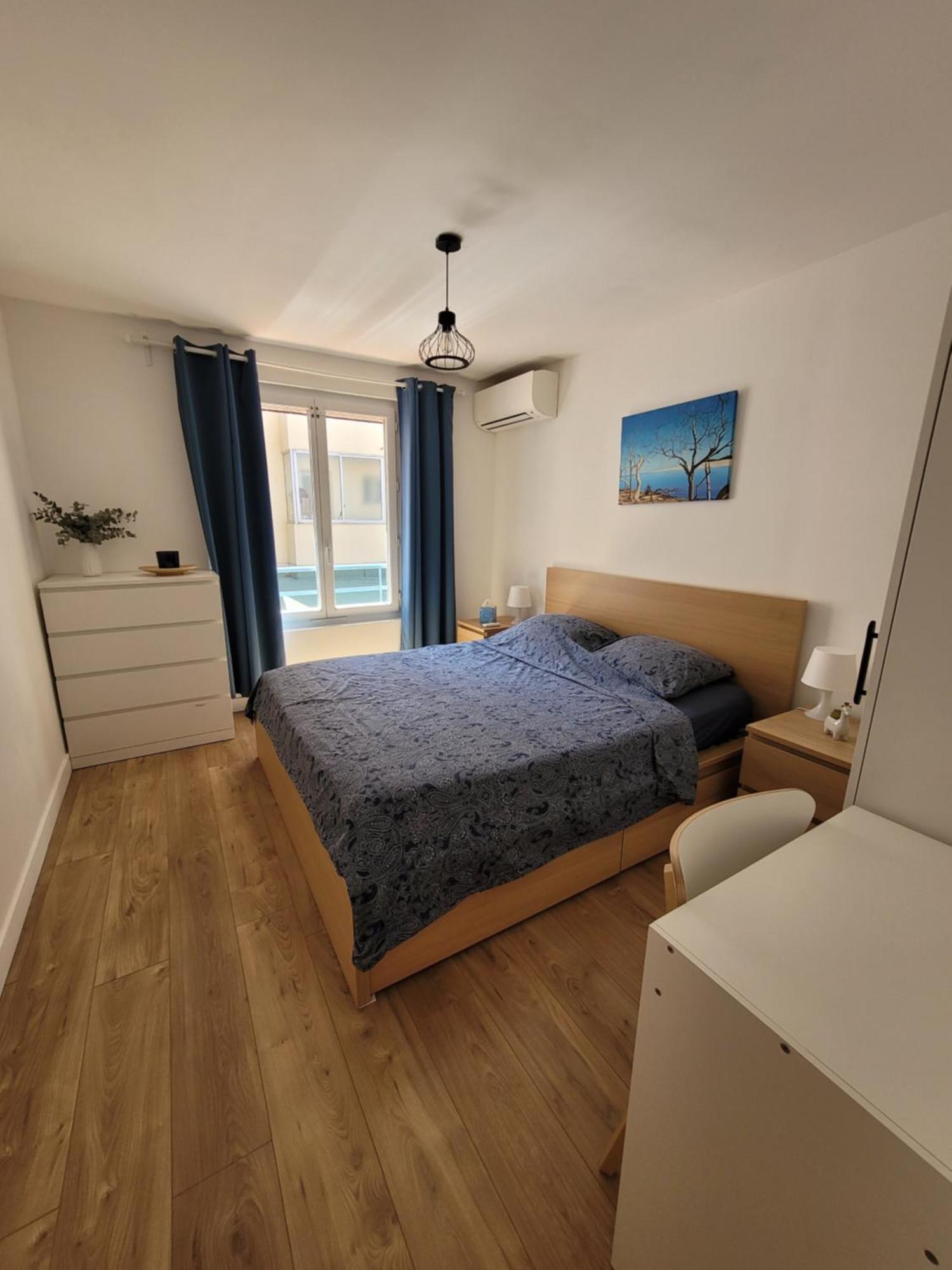 T2 Bleu Mer - Centre Ville, Plage Et Gare Vallauris Dış mekan fotoğraf